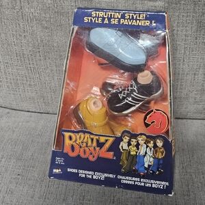 Bratz Boyz Struttin' Style Shoes Set